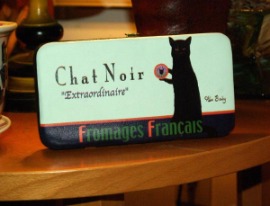 photo of wallet with chat noir and fromages