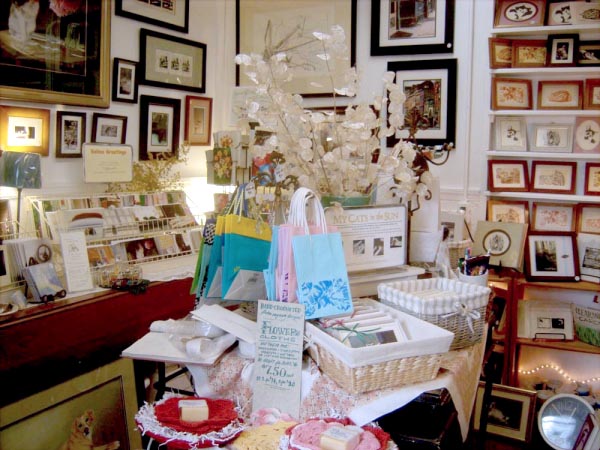 photo of gift shop